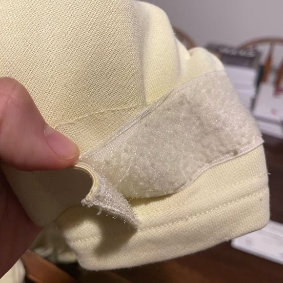 Onepiece authentic Hangover Jumpsuit Lightweight Yellow Burgers & Fries - Picture 8 of 9